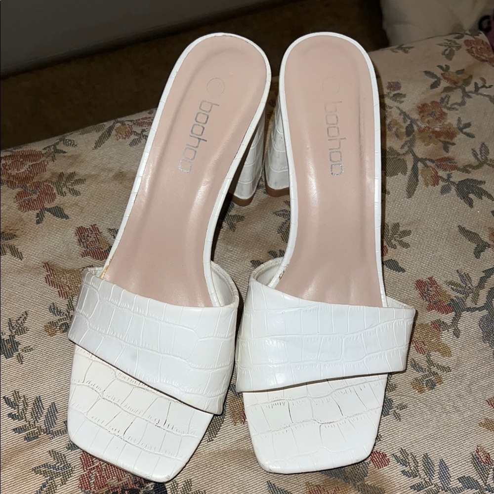 Boohoo White Croc-Embossed Women's Heels